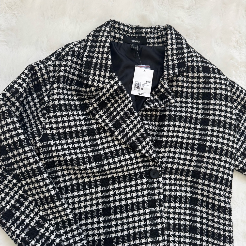 Forever 21 Black and White Houndstooth Blazer